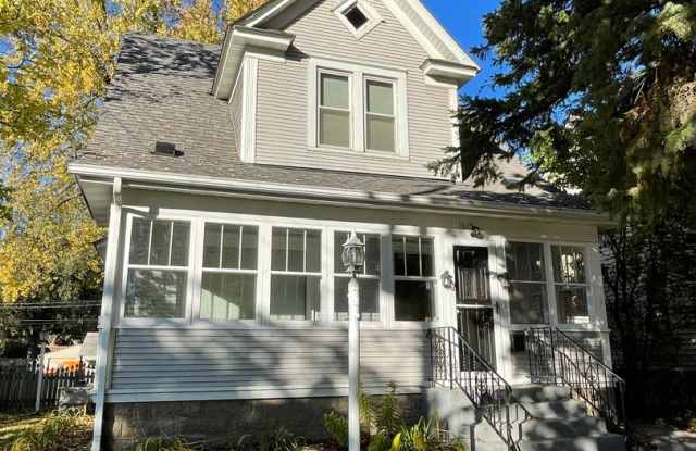 Beautiful Single family home In NE, Available August 1st! photos photos