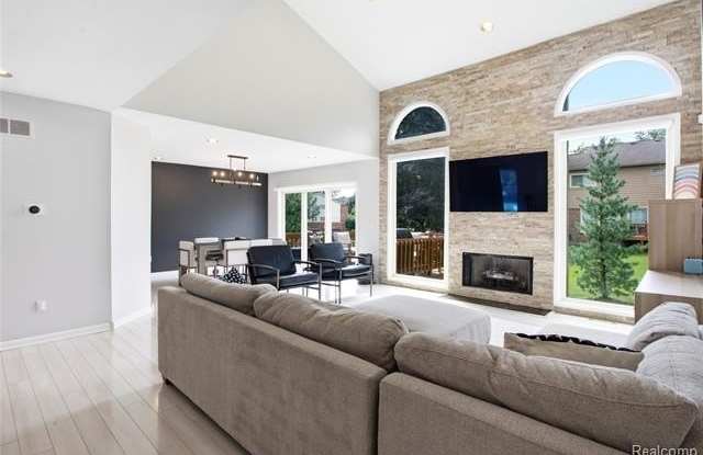 6306 Aspen Ridge Boulevard Gallery 4