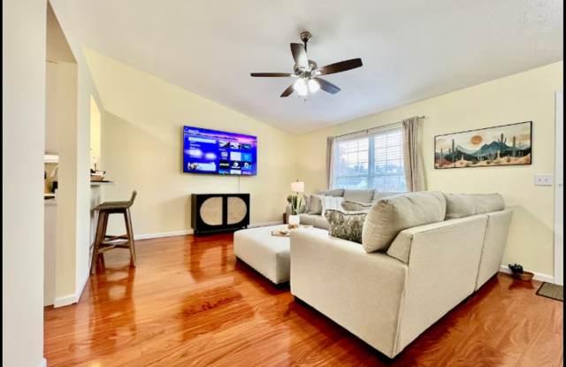 Comfy Ranch Home in West Chester Gallery 4