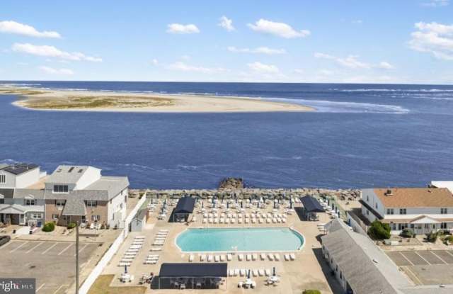 725 ALLEN (THE LODGE CONDOMINIUMS) Drive unit: A125 photos photos