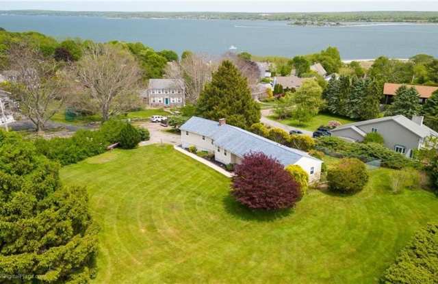501 Sandy Point Avenue - 501 Sandy Point Avenue, Newport County, RI 02871
