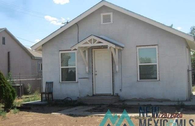 706 S 2nd Street - 706 South 2nd Street, Artesia, NM 88210