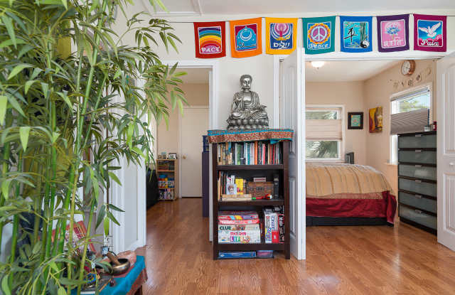 2926 Polk Ave. Gallery 2