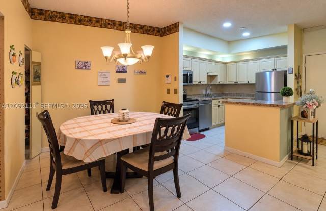 10951 W Clairmont Cir Gallery 4