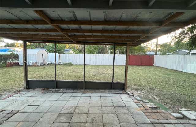 6632 Edgewater Drive Gallery 3