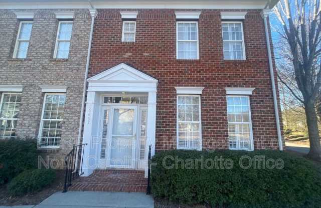 15457 Goodwood St photos photos