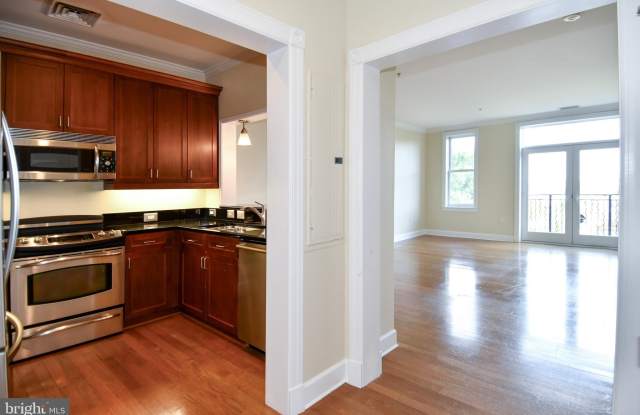401 NE 13TH STREET NE - 401 13th Street Northeast, Washington, DC 20002