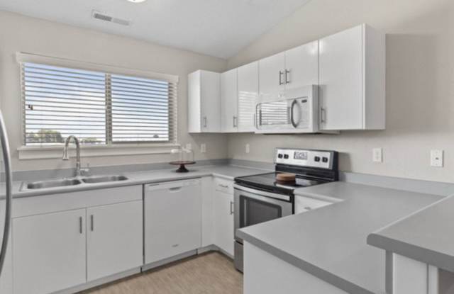 1079 W 965 N Gallery 1