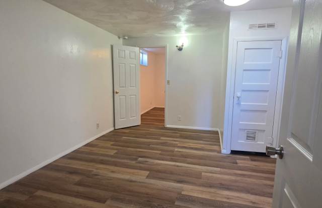 3010 Ammon Road - 3 Gallery 3