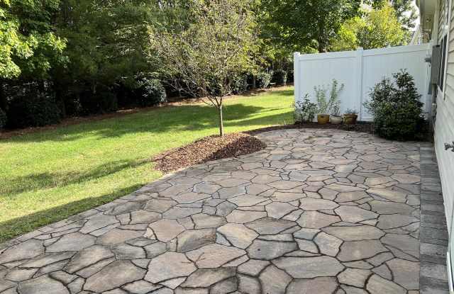 5013 Homeplace Drive Gallery 3