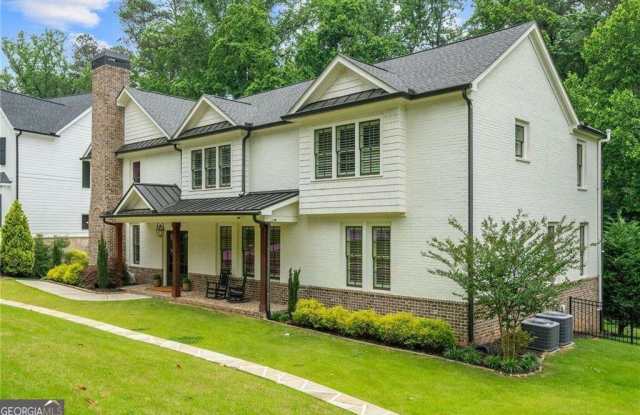2571 Winding Lane NE Gallery 2