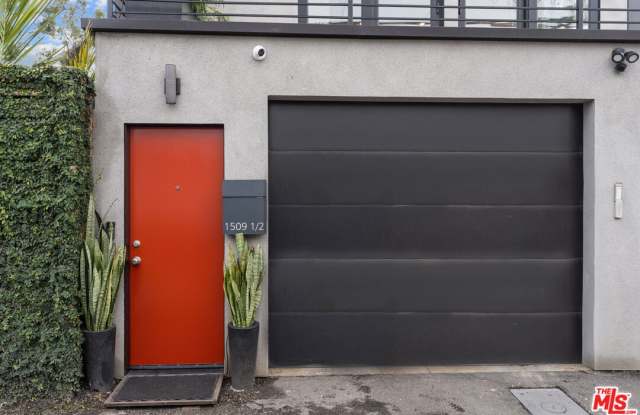 1509 Cabrillo Ave - 1509 Cabrillo Avenue, Los Angeles, CA 90291