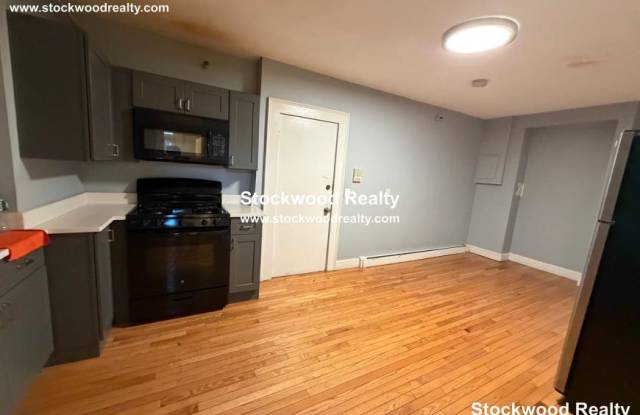 73 Maverick Sq. Gallery 4