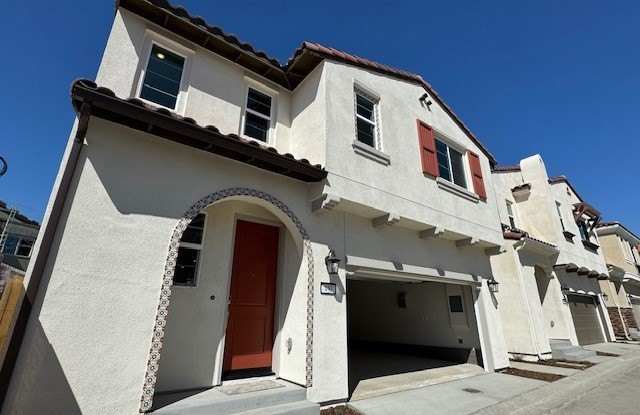 451 Meyer Place - 451 Meyer Place, Upland, CA 91786 451 Meyer Place - 451 Meyer Place, Upland, CA 91786