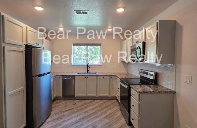 2918 Cribbon Ave Gallery 1