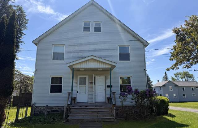 1101 Mill Street Gallery 2