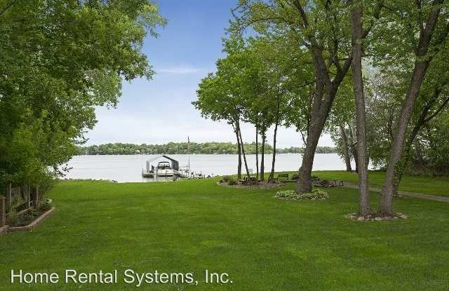 5920 Hardscrabble Circle Gallery 2