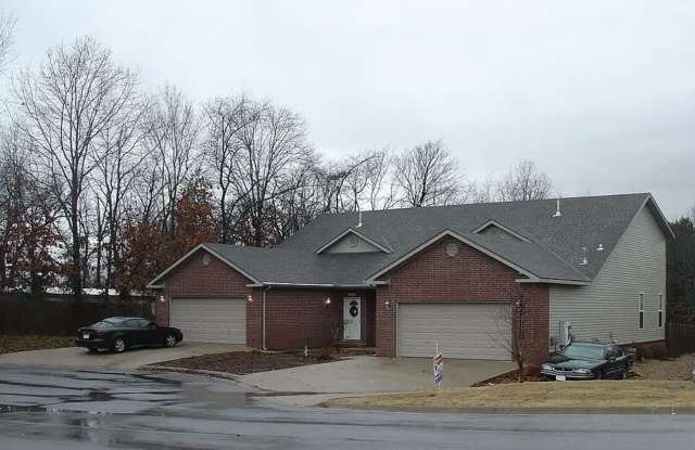 1507 Northwest Bell Royal Court - 1507 Northwest Bell Royal Court, Bentonville, AR 72712