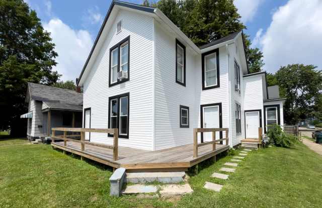 700 W Powers St photos photos 700 W Powers St photos photos