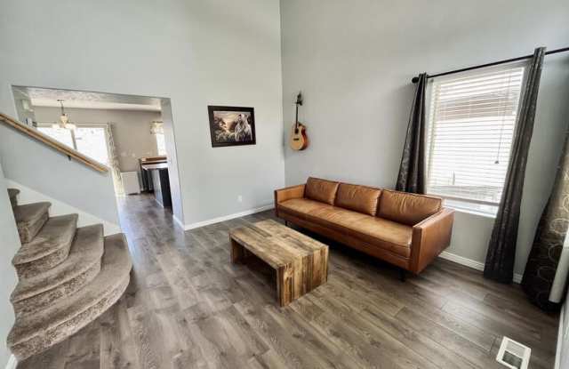 2995 E Lookout Dr Gallery 2