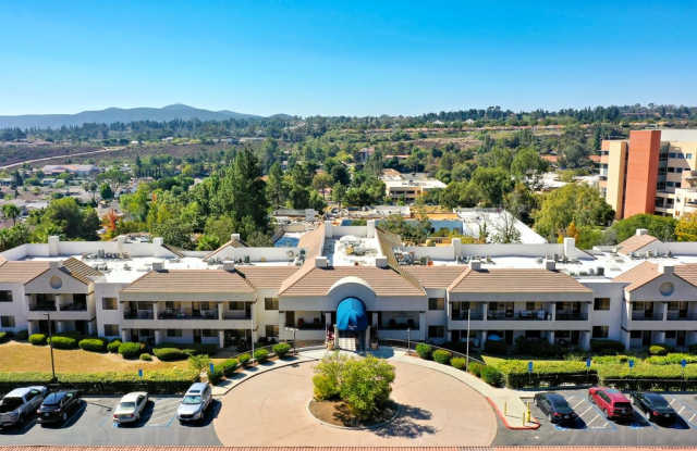 Legacy Hills at Poway - Senior Housing Gallery 3