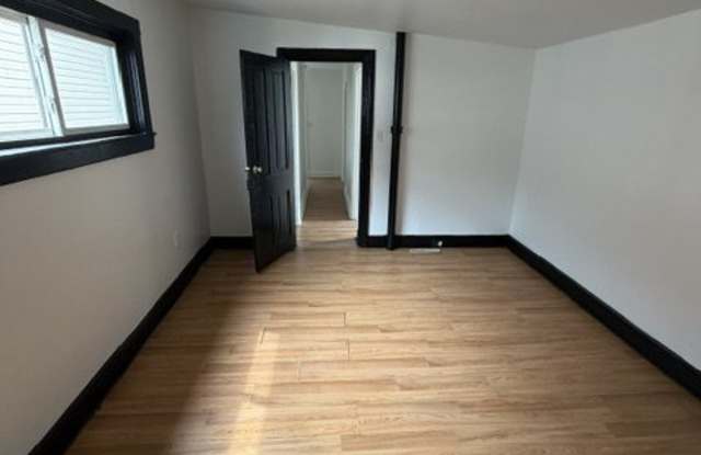 1522 Vernon St. Gallery 3