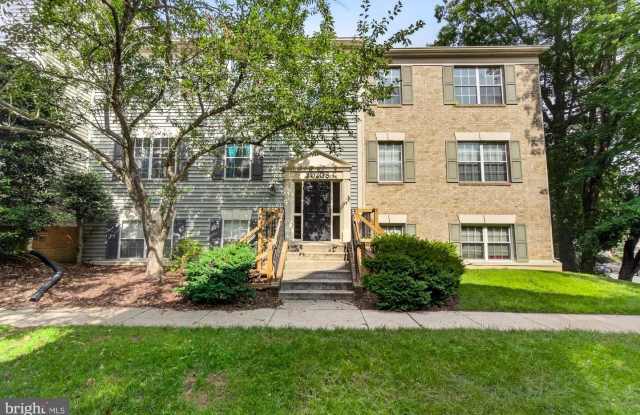 20208 SHIPLEY TER #302 Gallery 1