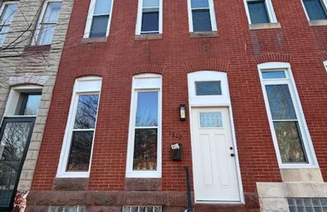 Beautifully Renovated! Large, Spacious Rooms! W/D Hook-Up! Available Now! photos photos