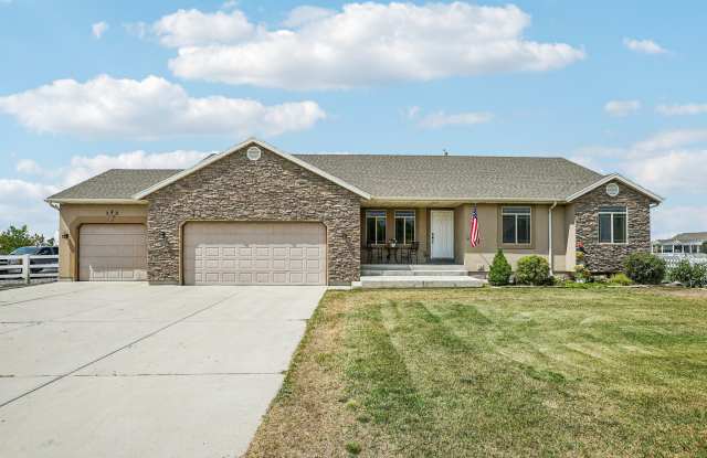 340 West Wrathall Lane - 340 West Wrathall Lane, Grantsville, UT 84029