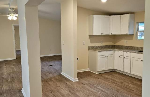 1196 Hendricks Rd. Gallery 4