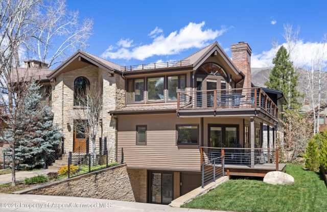 1006 E Hyman Avenue photos photos