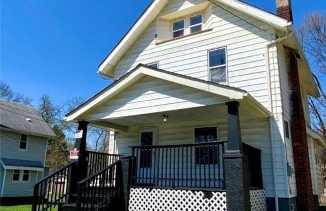 987 Whittier Avenue photos photos
