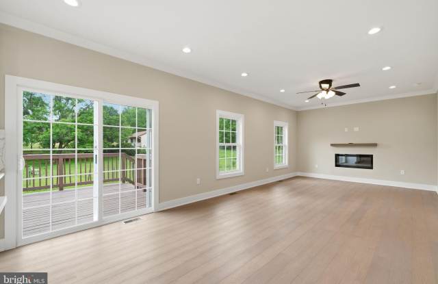 22 ROCK HILL CHURCH Road Gallery 3