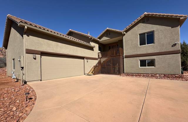 4 BDRM PLUS OFFICE  RECREATION ROOM - VOC photos photos