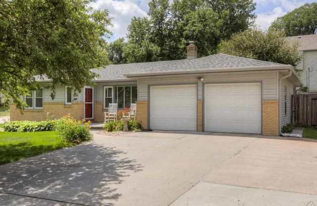 Charming 2 Bedroom In Benson!! photos photos