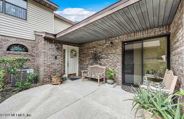 4251 MONUMENT Road Gallery 3