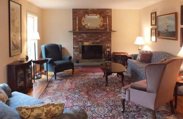 21 Dugway Road Gallery 3