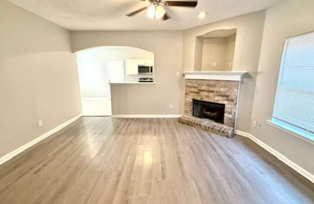 10236 Sterling Ridge Drive Gallery 3