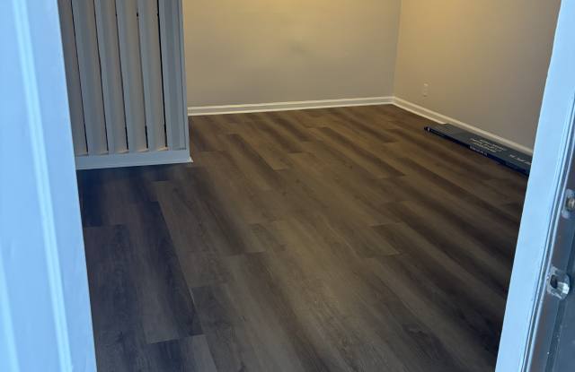 2015 Belmont Blvd photos photos