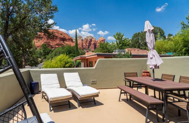 Stunning Views, Patio, Beautiful Contemporary Home! photos photos