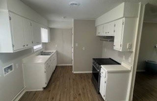 4122 S Dowfield photos photos