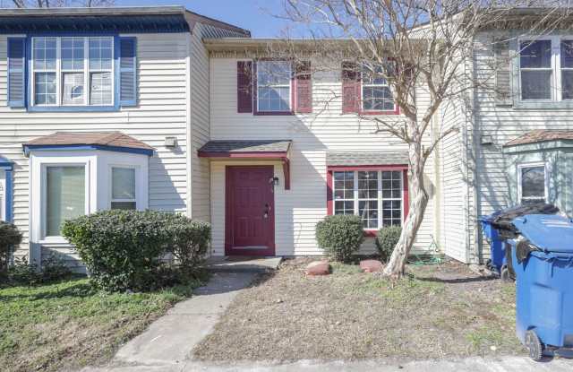 Space to Settle In, Convenience to Keep You Connected — 3 Bedrooms, 1.5 Baths in Virginia Beach’s Northridge Community! photos photos