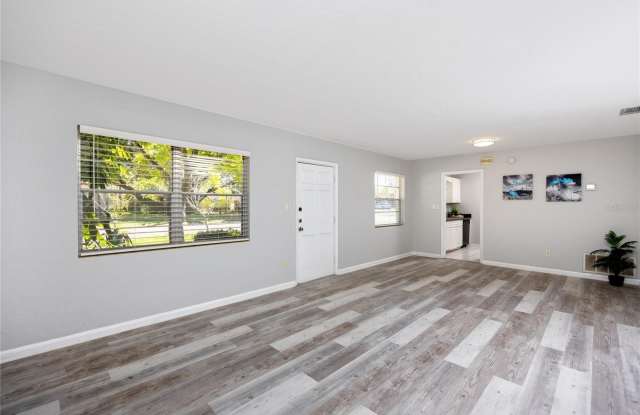 219 BUENA VISTA DRIVE N Gallery 3