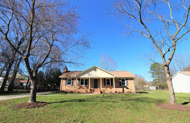 Remodeled Ranch Home in Steele Creek! photos photos