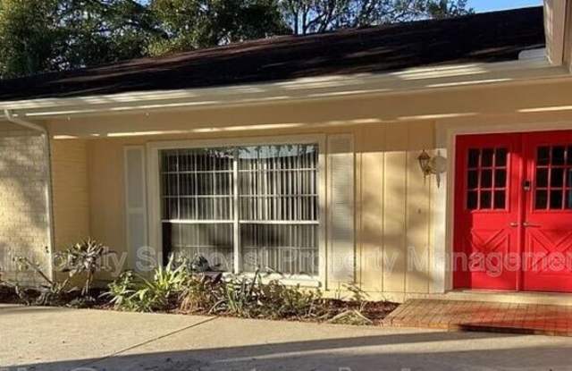 2131 W Greenhollow Dr. - 2131 West Greenhollow Drive, Palm Harbor, FL 34683