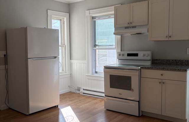 393 Riverside Avenue Gallery 4