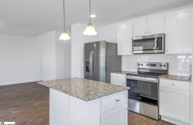 6042 Willutuck Drive Gallery 4