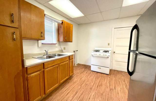 116 4th NW photos photos