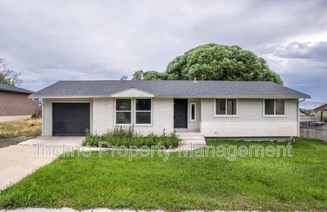 450 Scenic Dr photos photos