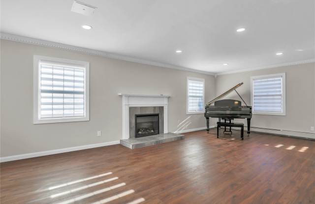 32 Manchester Lane photos photos